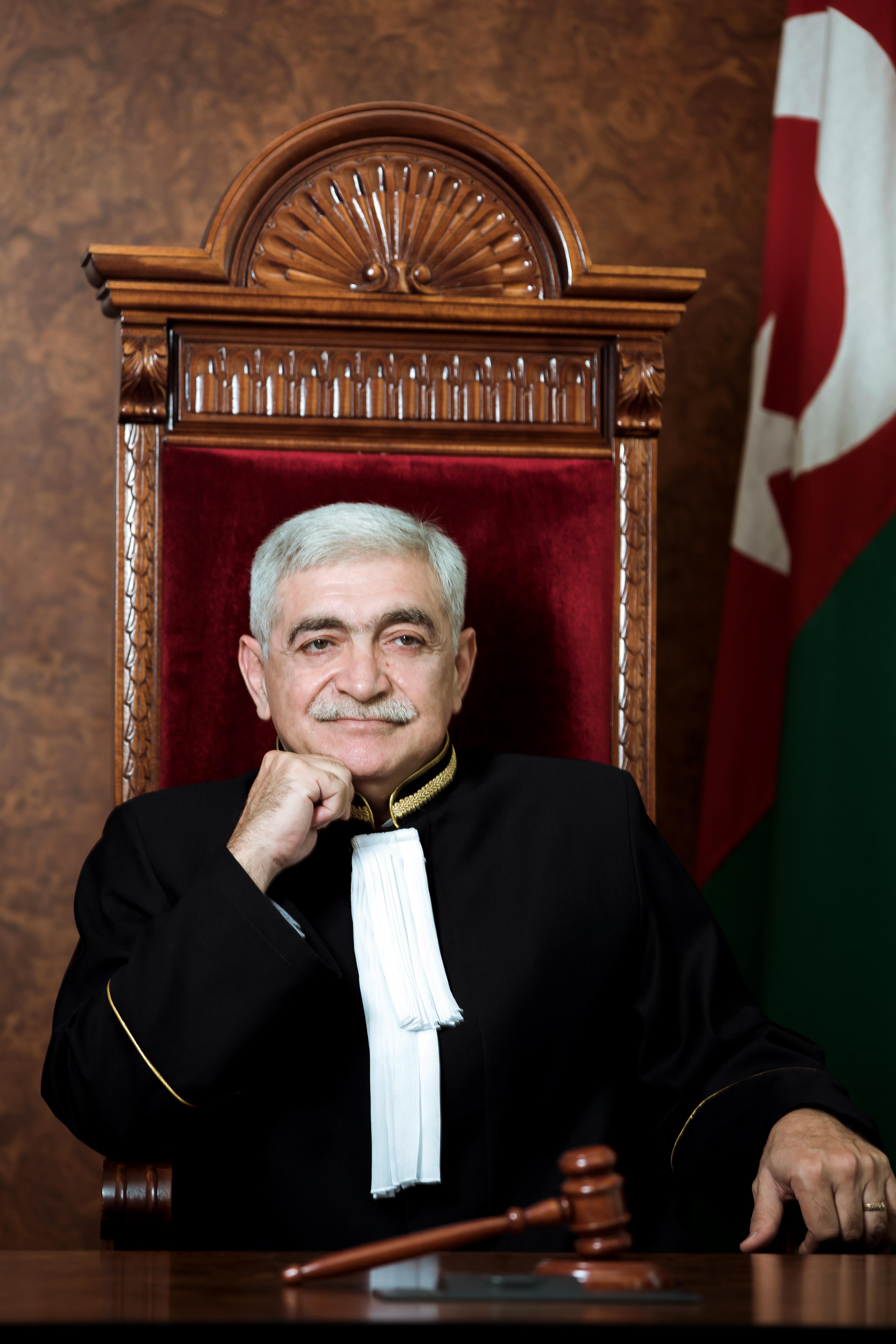 Konstitusiya Məhkəməsinin kollektivi sabiq hakim, əməkdar hüquqşünas Mahir Muradovu hörmətlə anır